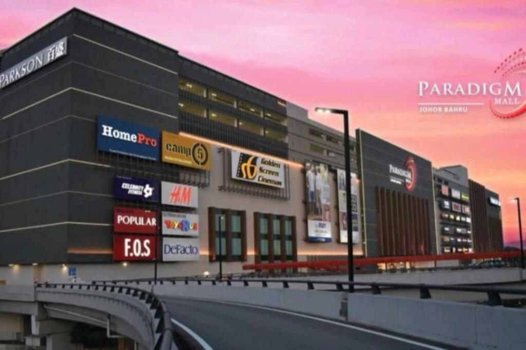 Cozystudio #1-3pax Paradigm Mall, Legoland *